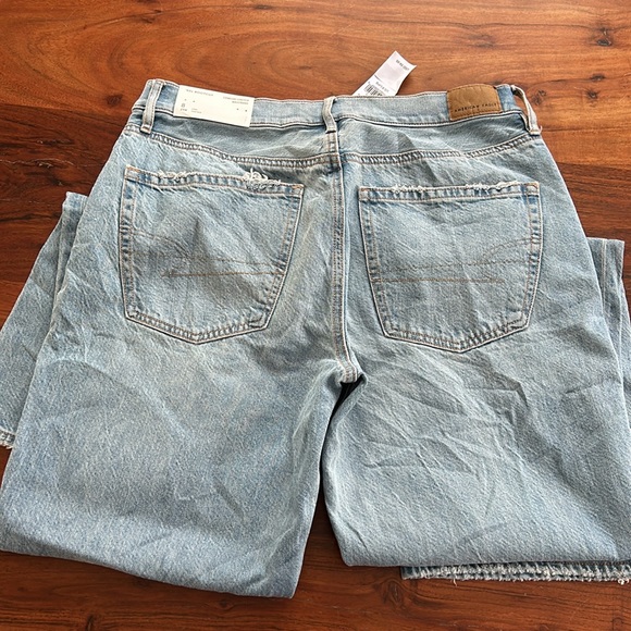 BNWT American eagle 90s bootcut jeans light wash - Picture 6 of 7